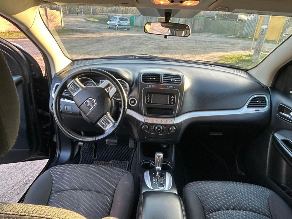 Продам Dodge Journey