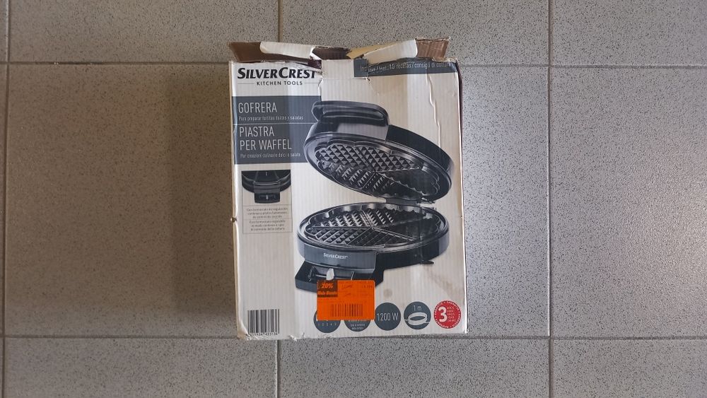 Máquina de wafles SilverCrest 1200W – Nova na Embalagem