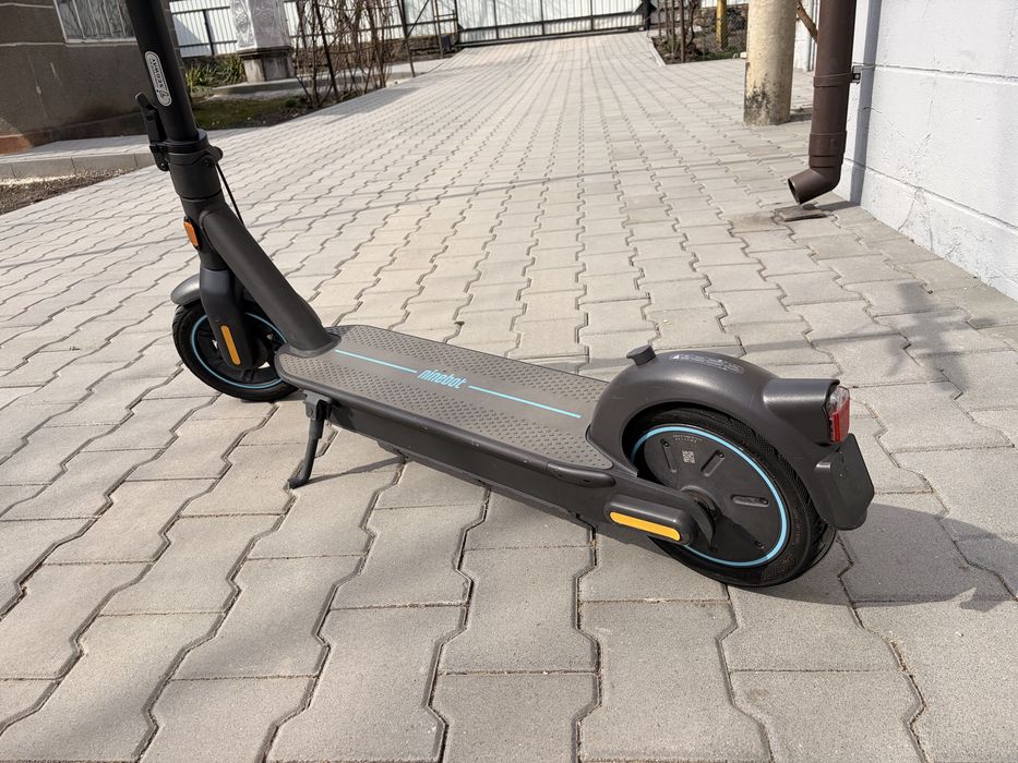 Електросамокат Ninebot G30D