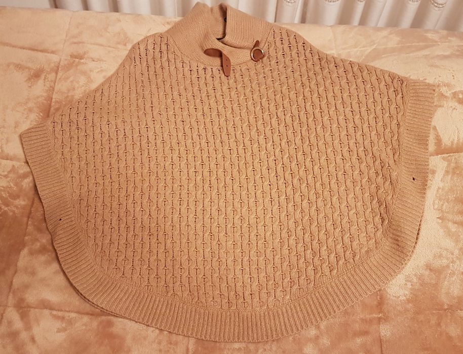 Capa/poncho de malha Massimo Dutti