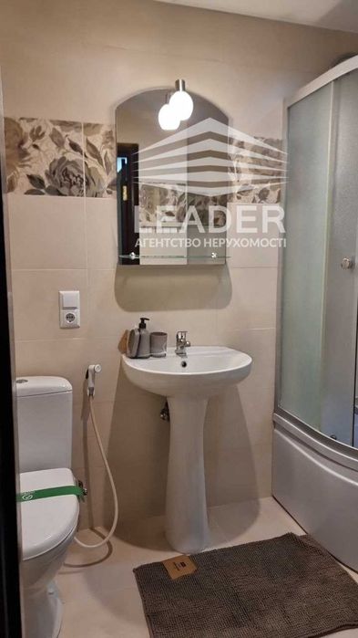 Сдам 3х.Поділля-СТИЛЬНА-УКОМПЛЕКТОВАНА- Нова вбуд. кухня-Нова техніка!