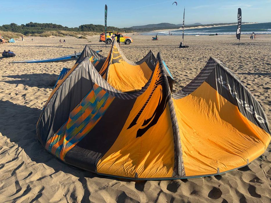 Conjunto Kite Cabrinha Drifter 7 m + 9 m com barra 1X
