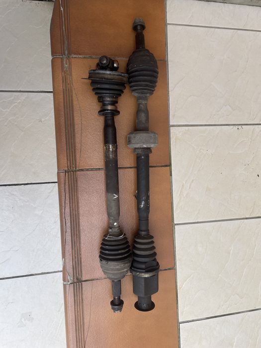 Полуось цапфа Renault Dacia Logan MCV Largus