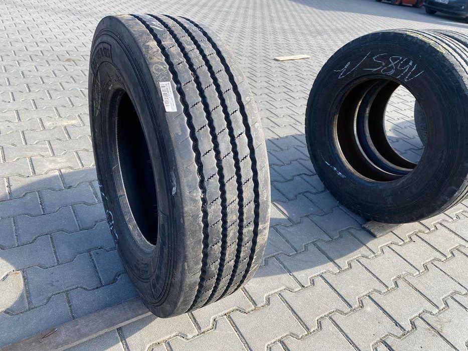 Opona ciężarowa używana prowadząca 235/75R17.5 BARUM BF200 ROAD / 10mm