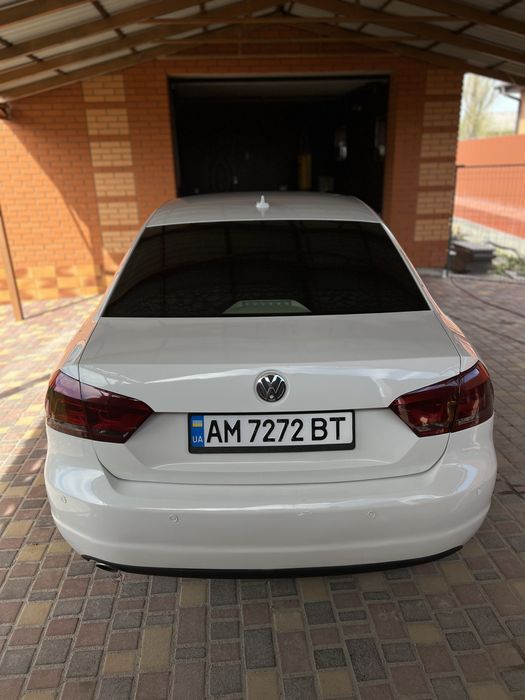 Продам Volkswagen Passat 2.5
