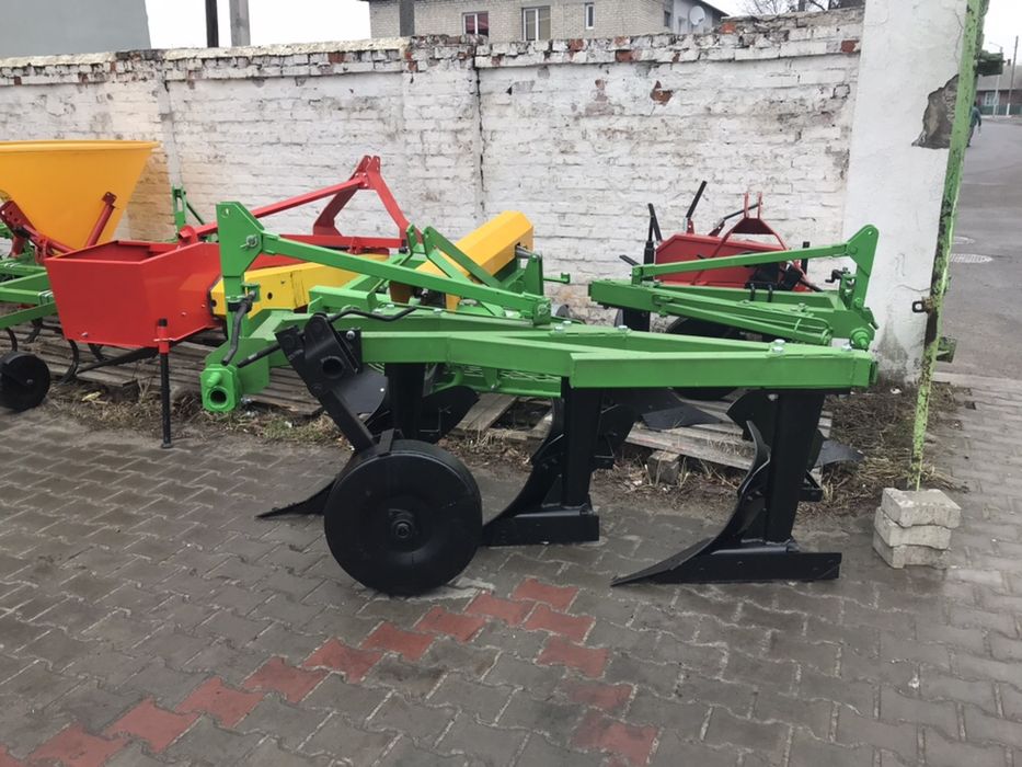 Плуг Bomet Польща