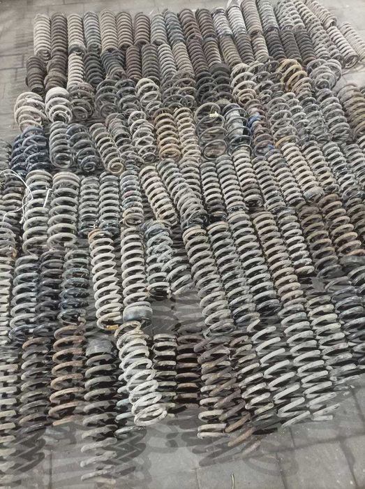 Пружина передня задня на різні моделі авто в описі