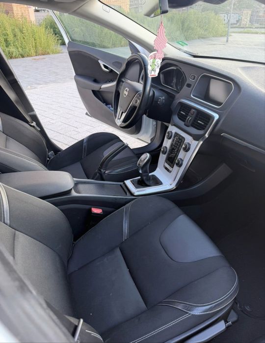 Volvo v40 1.6 d2
