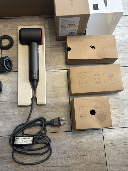 Dyson Supersonic HD08