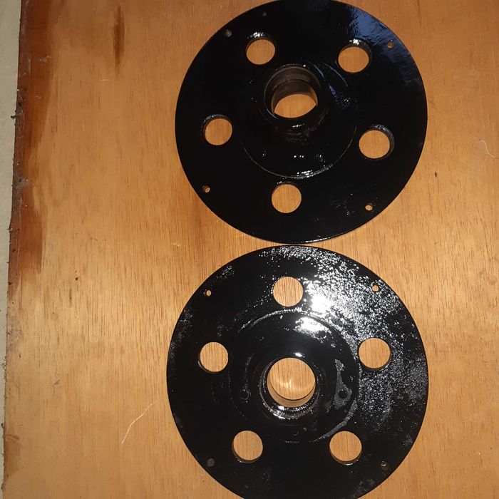 набор ступиц на прицеп, тележку, воз