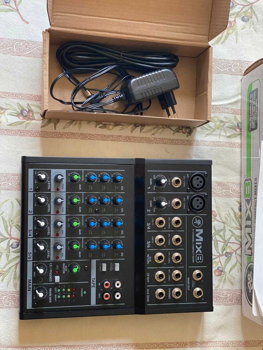 Mikser audio Mackie Mix8