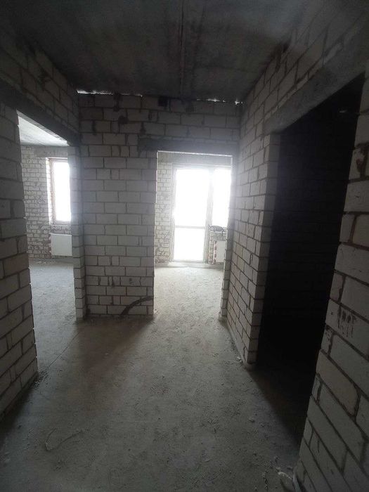 Продам найдешевшу 1-о кімнатну у ЖК Пташка на безепечному поверсі.