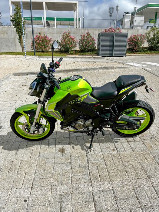 Keeway RKF 125 (2023) – Verde – 10.000 km (Diário/Fiável)