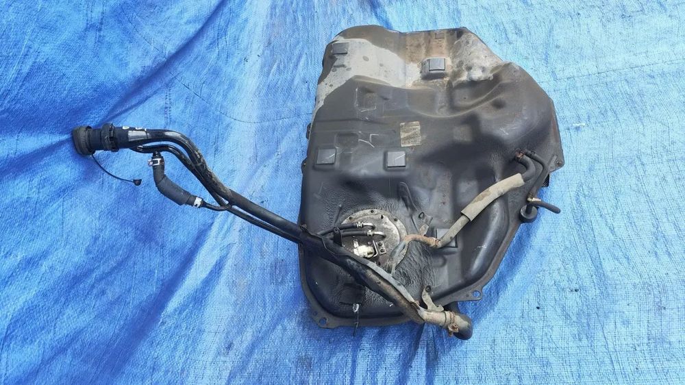 ZBIORNIK PALIWA KOMPLETNY RURA WLEWU PŁYWAK MAZDA 6 III GJ KOMBI 2.2D SKYACTIV