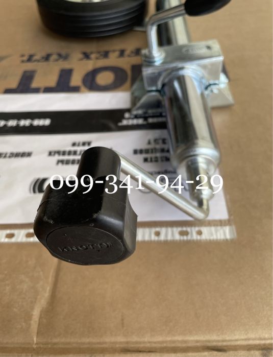 Опорна стійка нога легкового прицепа Knott