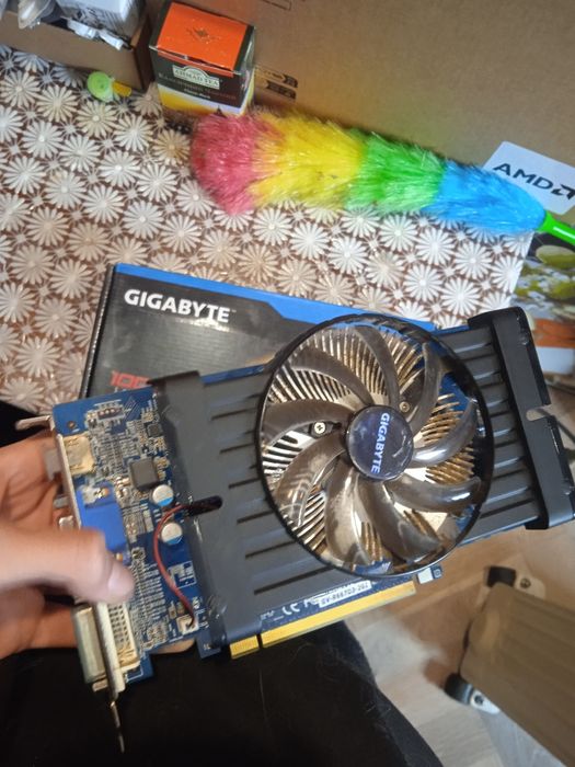 Видеокарта gigabyte hd6670