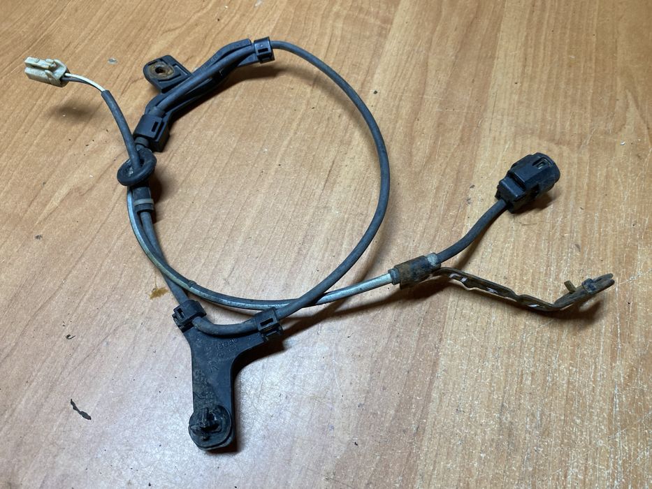 Проводка датчика ABS заднего для Toyota Avensis T25 8951605010