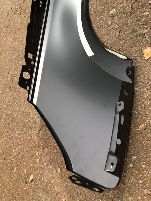 Праве крило Audi A4 B9 2015-2020 переднє крило сумісне з бампер капот