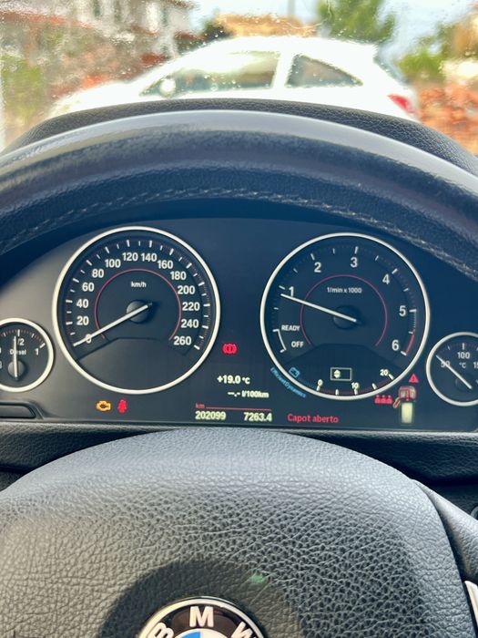 BMW 318 d Sport Touring (13.900€)