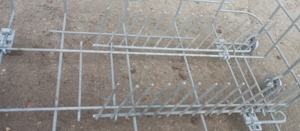 Kosz zmywarki dolny hotpoint Ariston 60 cm szuflada koszyk dolny rdza
