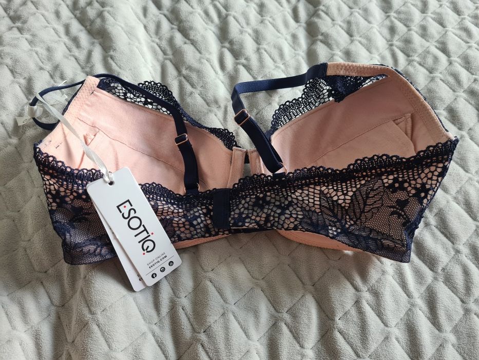 Biustonosz esotiq 70d