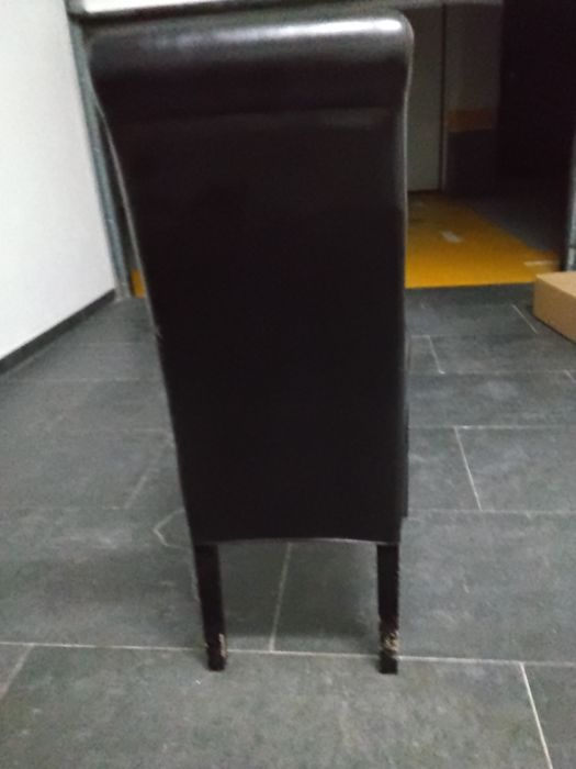 Cadeiras pele sala jantar