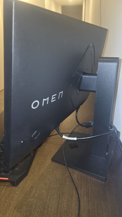 Nintendo Switch OLED + Torre gaming + Monitor OMEN troca por Portatil