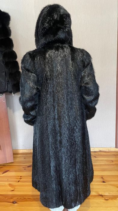 Шуба з натуральної стриженої нутрії (під норку)
