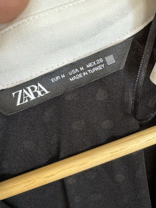 Гарне плаття, сукня в горошок з білим комірцем Zara, оригінал