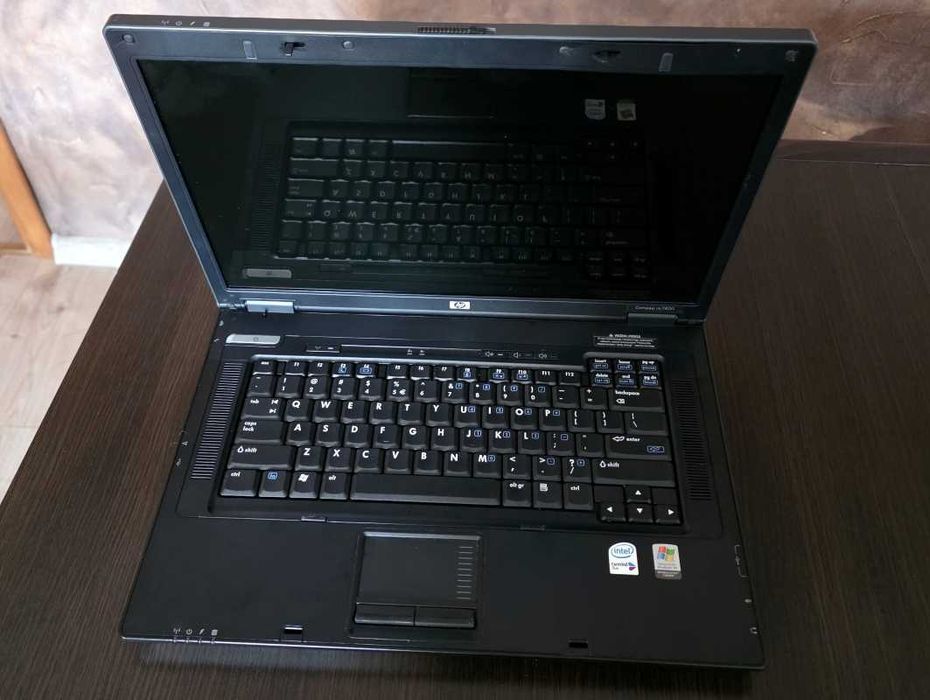 Laptop HP  - Windows XP aktywowany