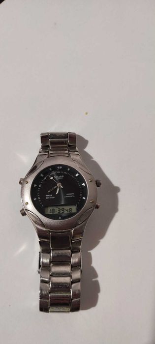 Zegarek quartz Sharp Retro