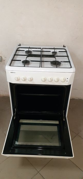 Продам газову плиту BЕКО у чудовому стані, духовка ЕЛЕКТРИЧНА