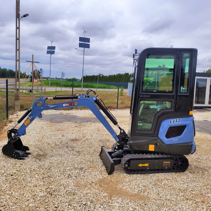 Minikoparka EZ 12 2026 z Kabiną, Joystick, Leasing, 1200kg