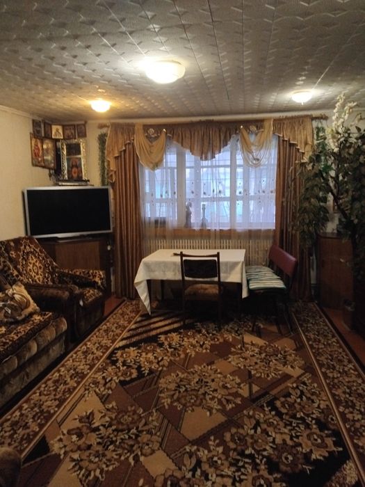 Продам полдома Восточный