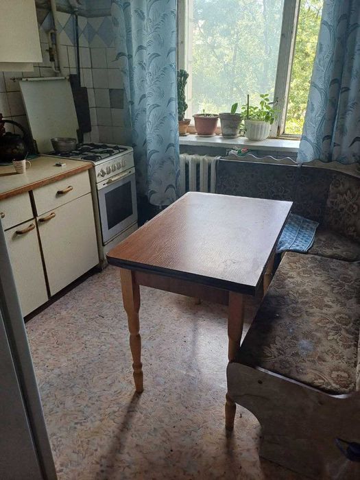 Продам 3кімнатну квартиру на Вересневій 9