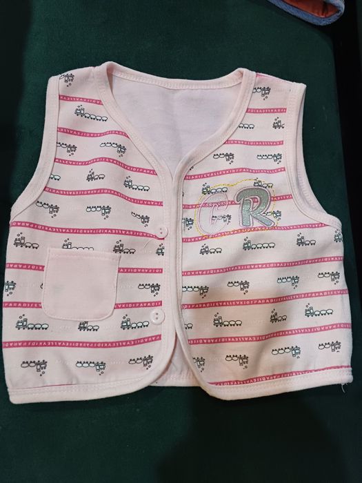 Безкоштовно речі на дівчинку 4 роки