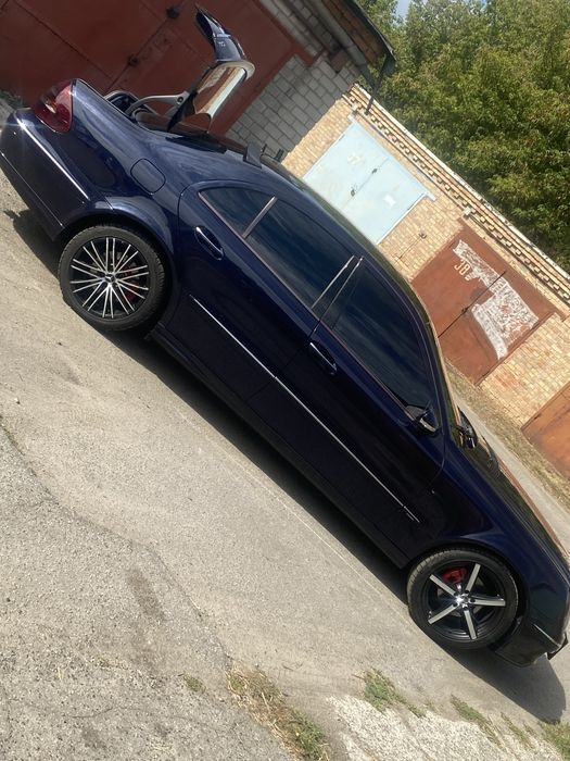 В разборе БМВ е34 м51 1996 гада механика и Мерседес 211 ом642