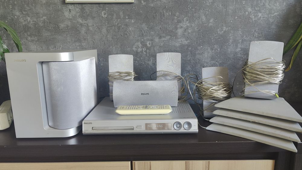 Kino domowe dvd Philips HTS 3100
