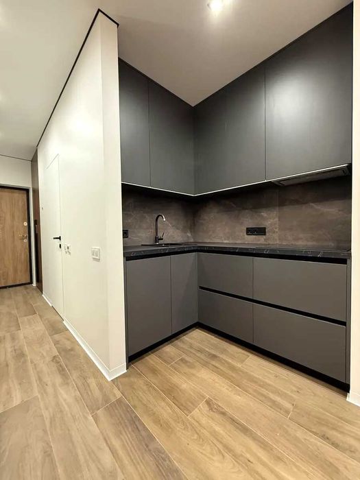 Продаж 3 кімнати Варшавський Змієнка Всеволода Ретровіль