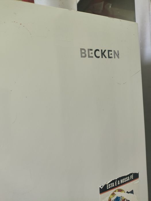 Frigorífico combinado usado a funcionar