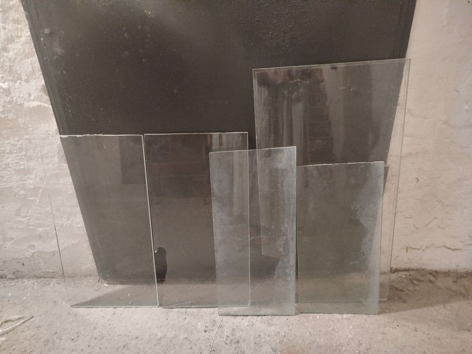 Szyby, szkło  8,6,5 mm  - 5  kawałków