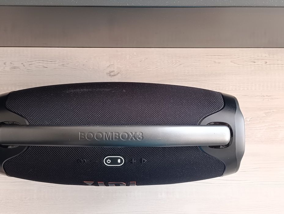 Bommbox 3      950 zł.