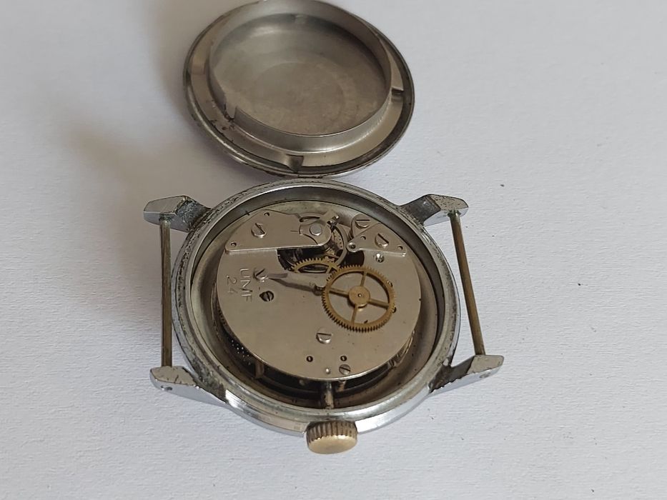 Ruhla zegarek antimagnetic