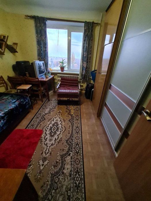 Продам 2 кімнатну  квартиру на Молодіжному. 24700