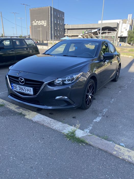 Продам Mazda3 2.0