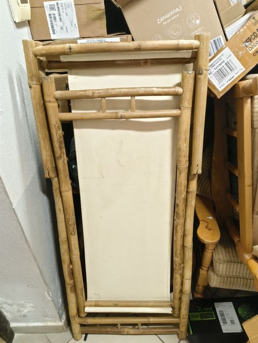 Dwa leżaki bambusowe