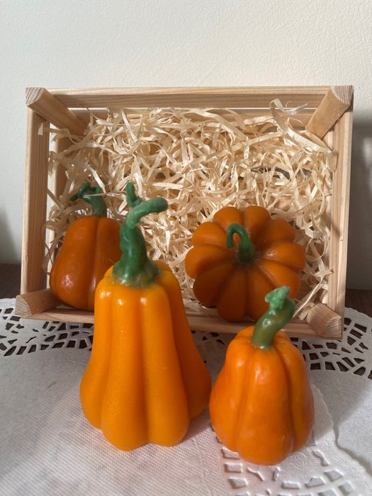 Свечи ручной работы тыква гарбуз череп набір свічок декор на кухню