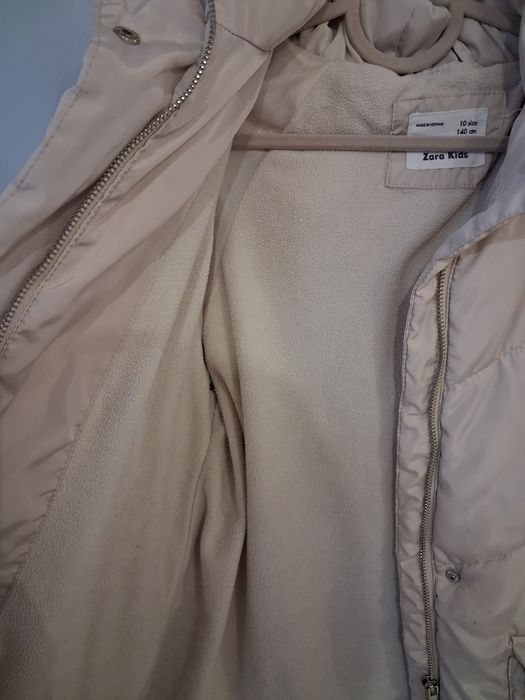 Куртка zara 140 на осінь