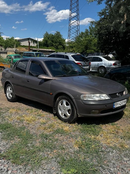 Продам Opel Vectra B 1.6л Бензин Механика