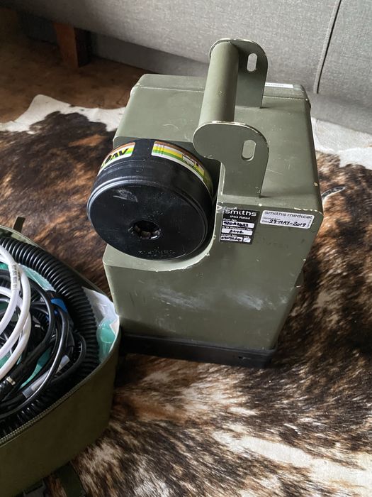 Апарат ИВЛ транспортный Smiths Medical  Pneupac  CompPAC 200 военный